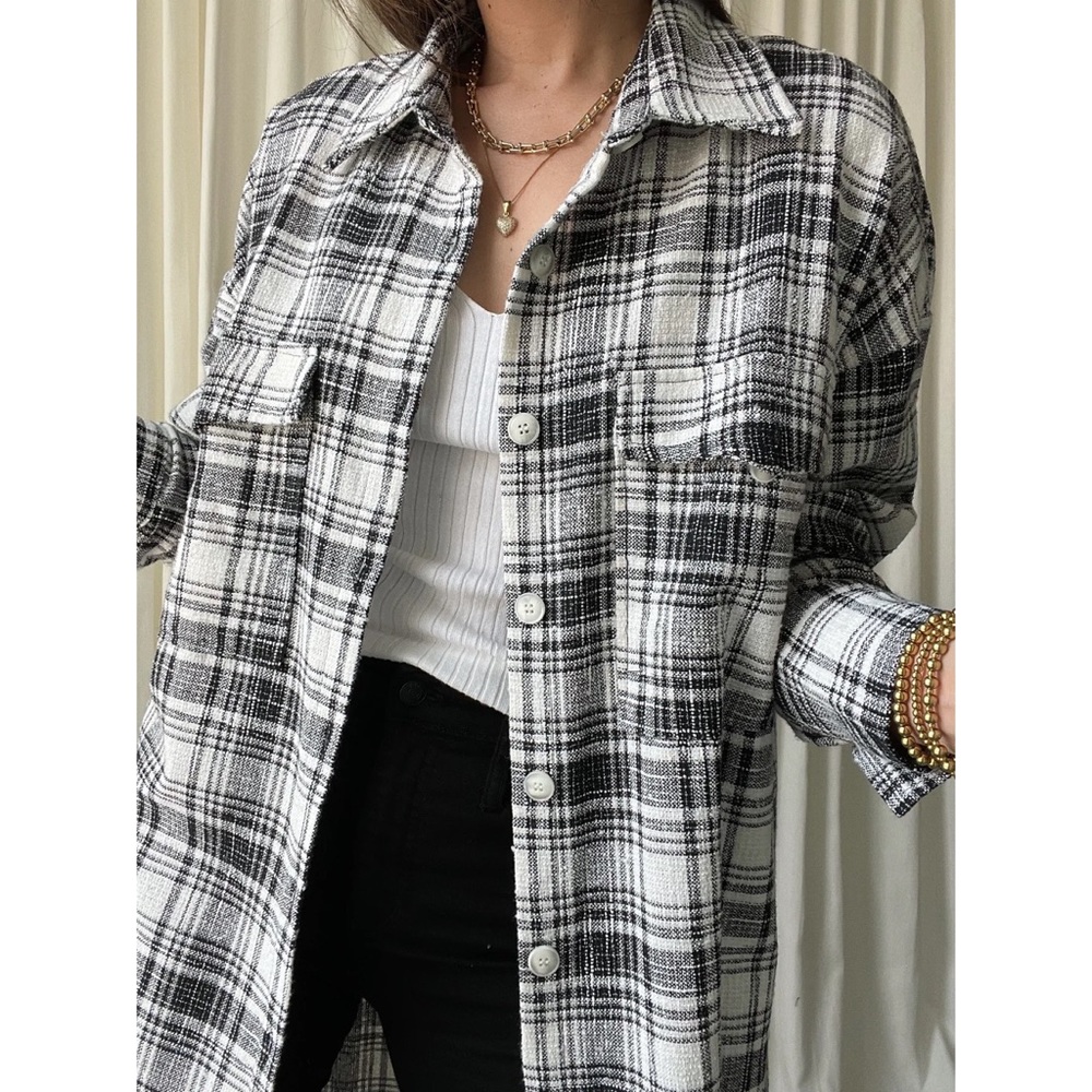 plaid buttoned coat — In Black/Cream